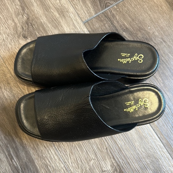 Seyechelles Goodies Leather Slides - Picture 2 of 4